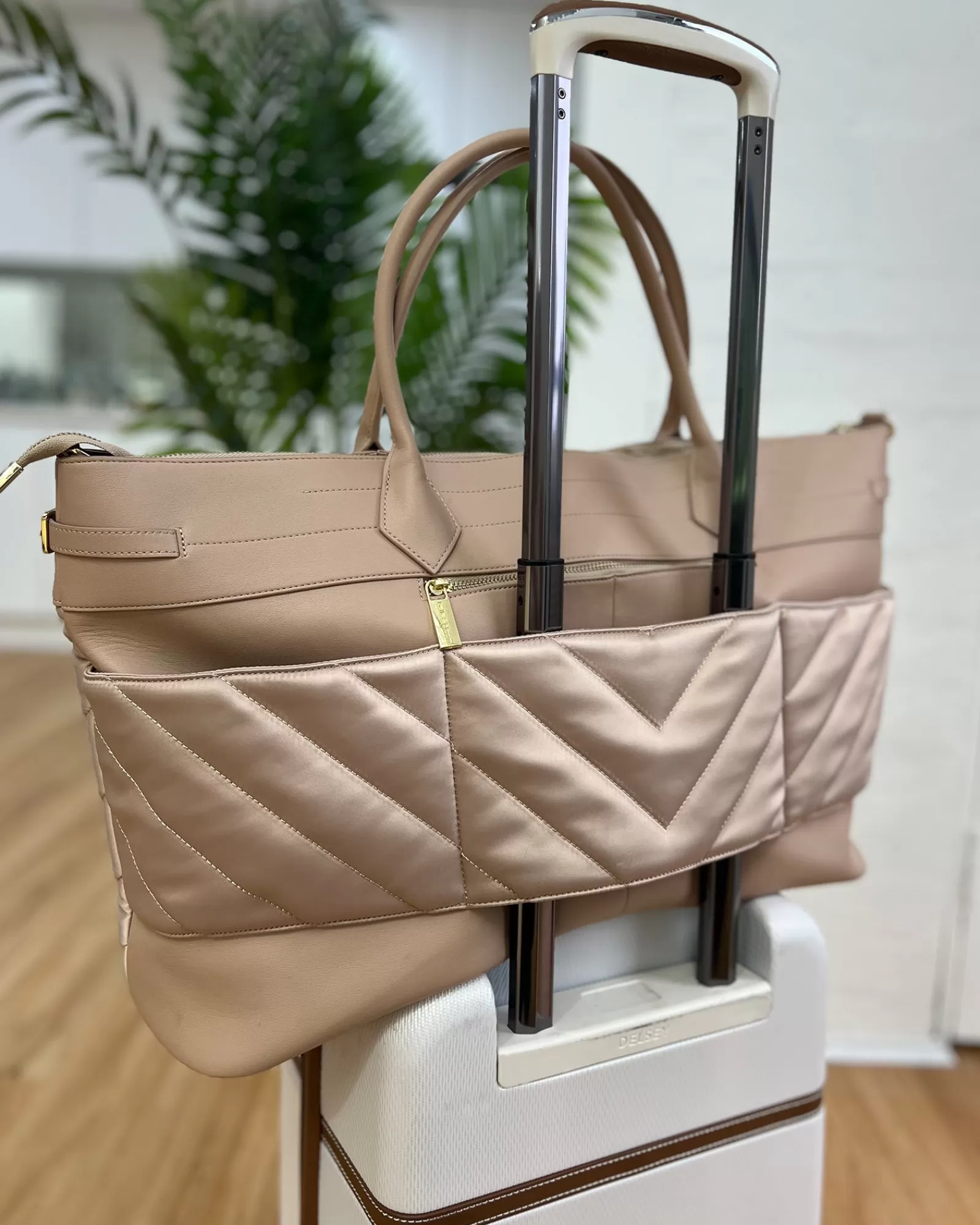 Belle & Bloom Meet Me in Paris Weekender Bag-